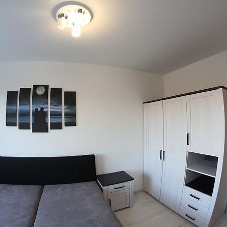 Urban Apartman Apartment Мисколк Екстериор снимка