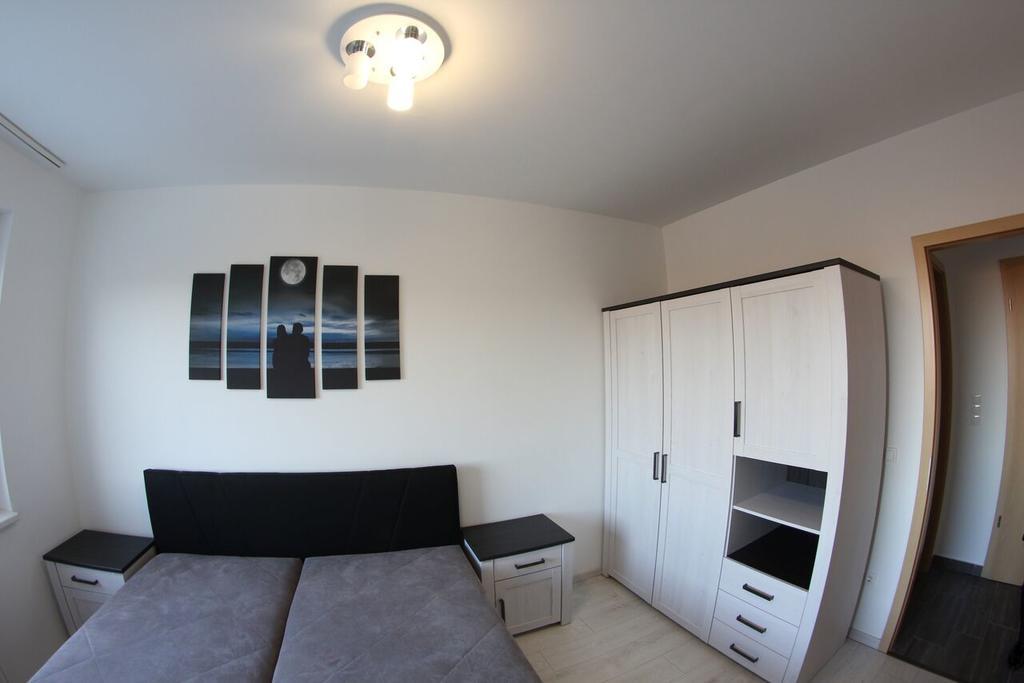 Urban Apartman Apartment Мисколк Екстериор снимка