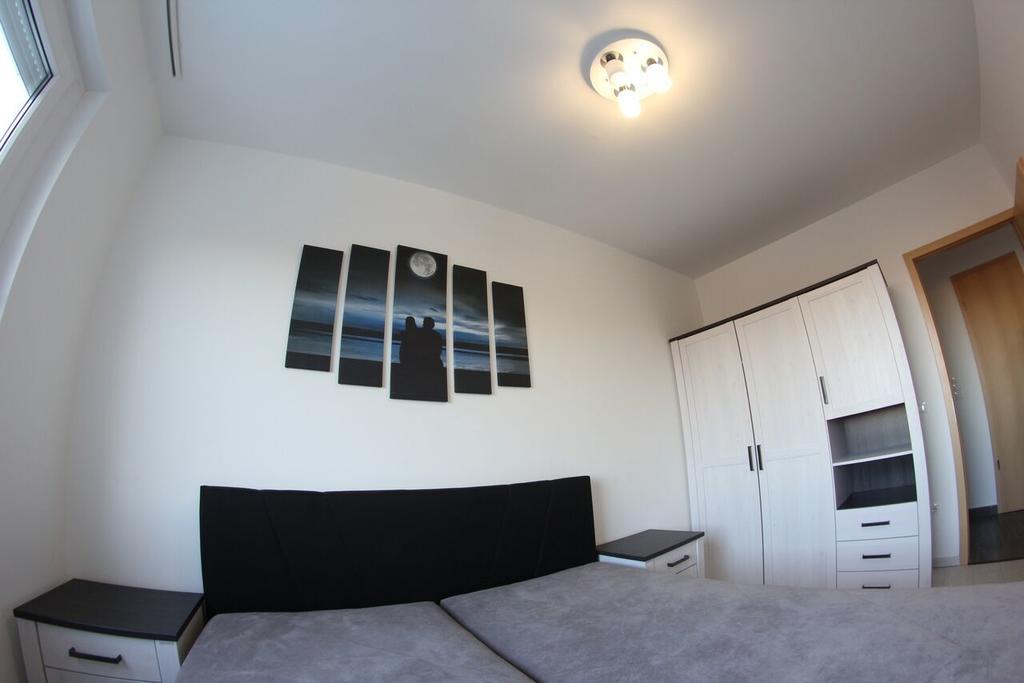 Urban Apartman Apartment Мисколк Екстериор снимка